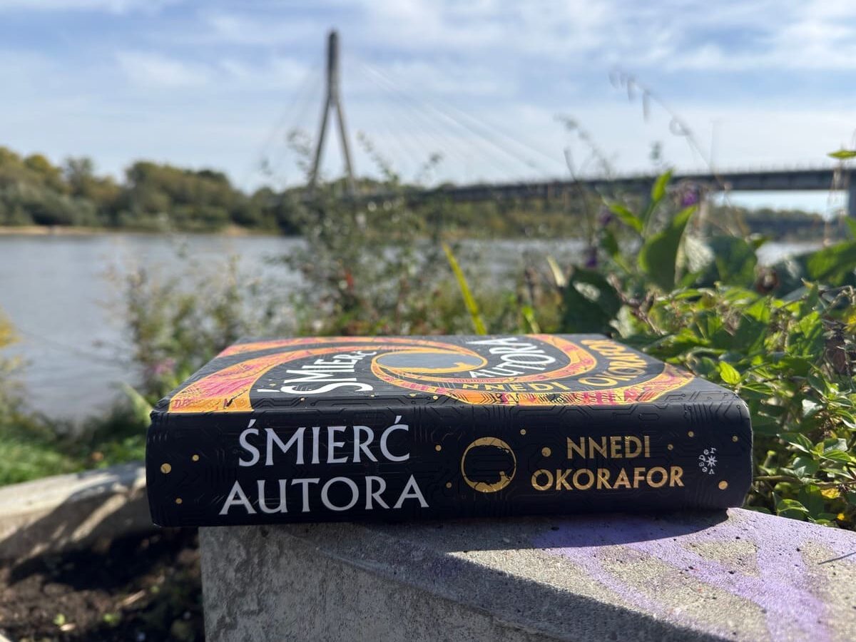 Okładka książki "Śmierć autora" Nnedi Okorafor